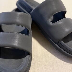 Lululemon Restfeel Sandal